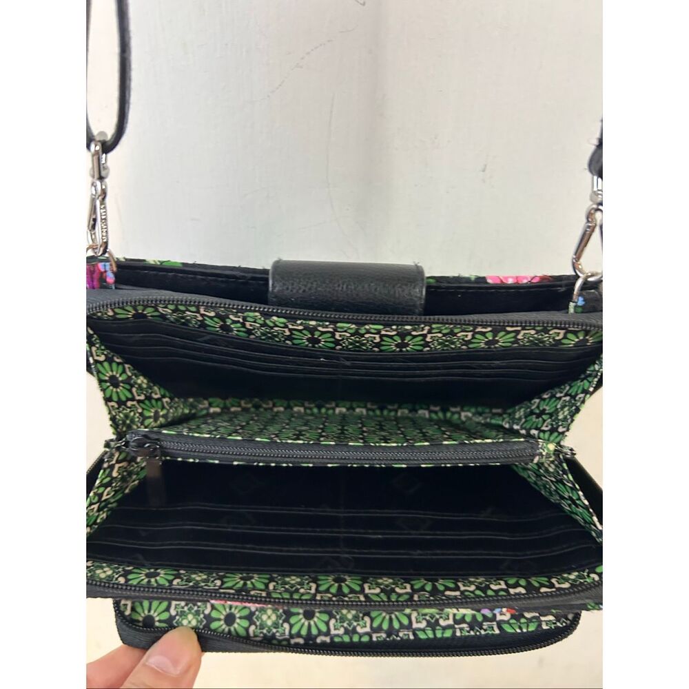 Vera Bradley Floral and Black rfid crossbody zipper wallet nwot 8"x5" - Picture 5 of 10